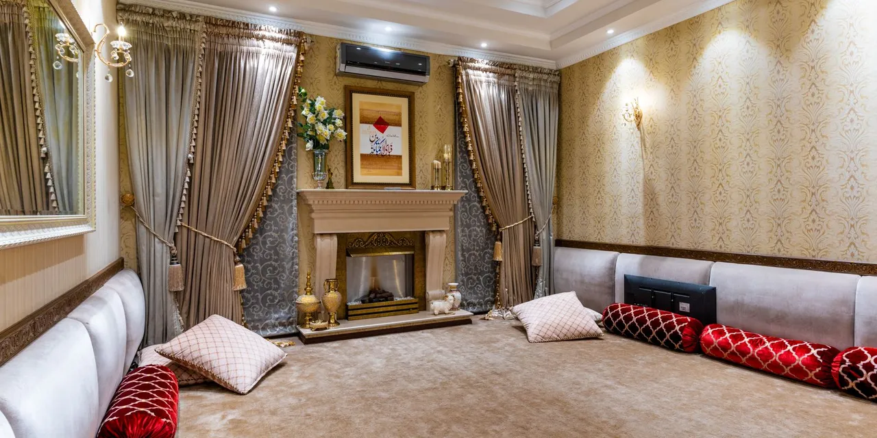 Hotel & Suites
