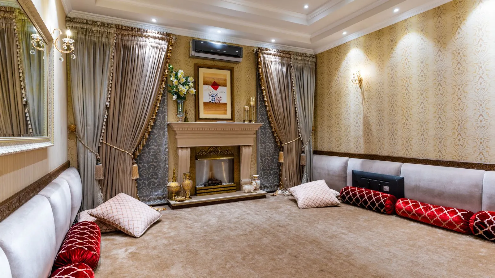 Hotel & Suites